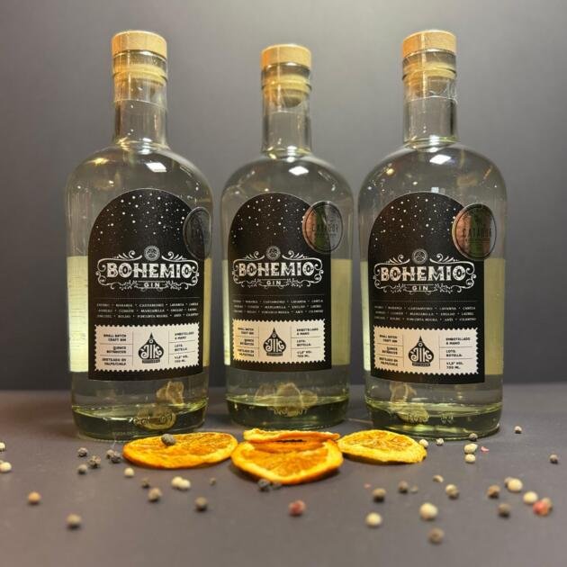 3 Botellas de Gin Bohemio